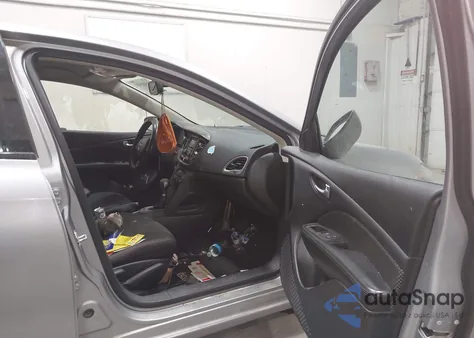 2015 Dodge Dart Sxt z USA, uszkodzony, nr VIN 1C3CDFBB9FD309829